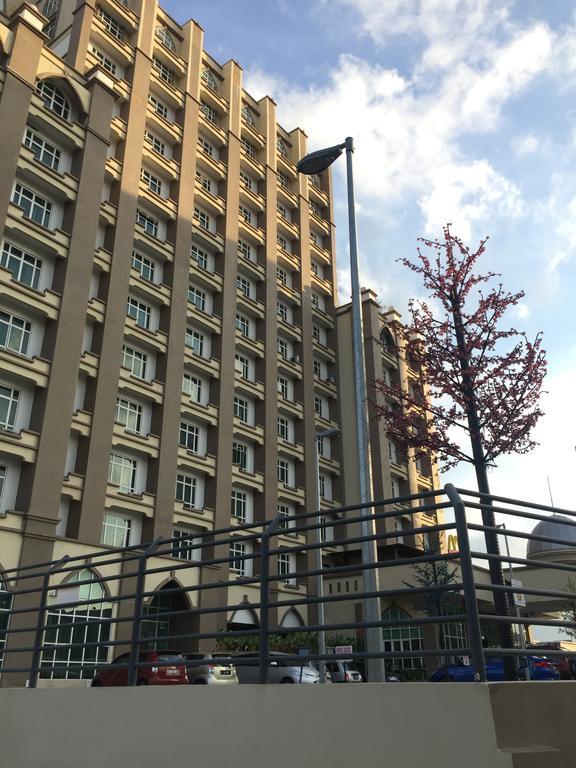 קוטה בארו Apartment Wakaf Che Yeh מראה חיצוני תמונה
